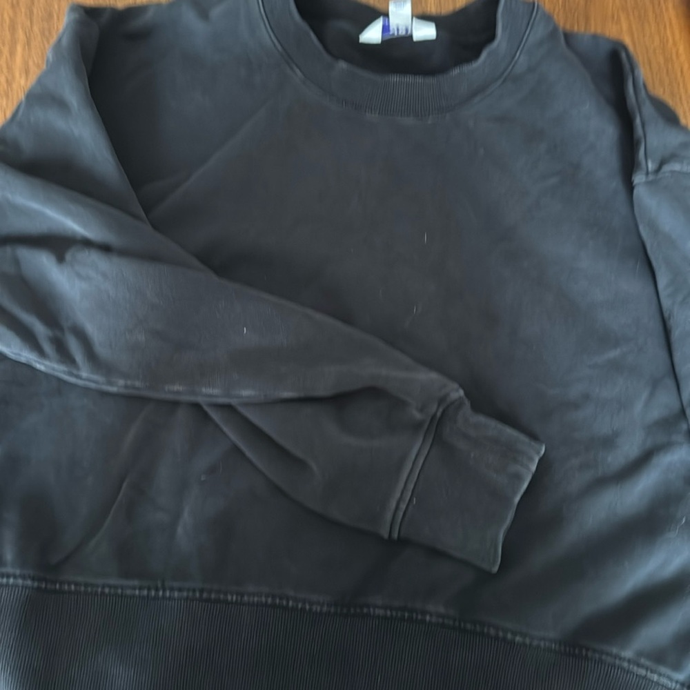 Joy Lab cropped sweatshirt